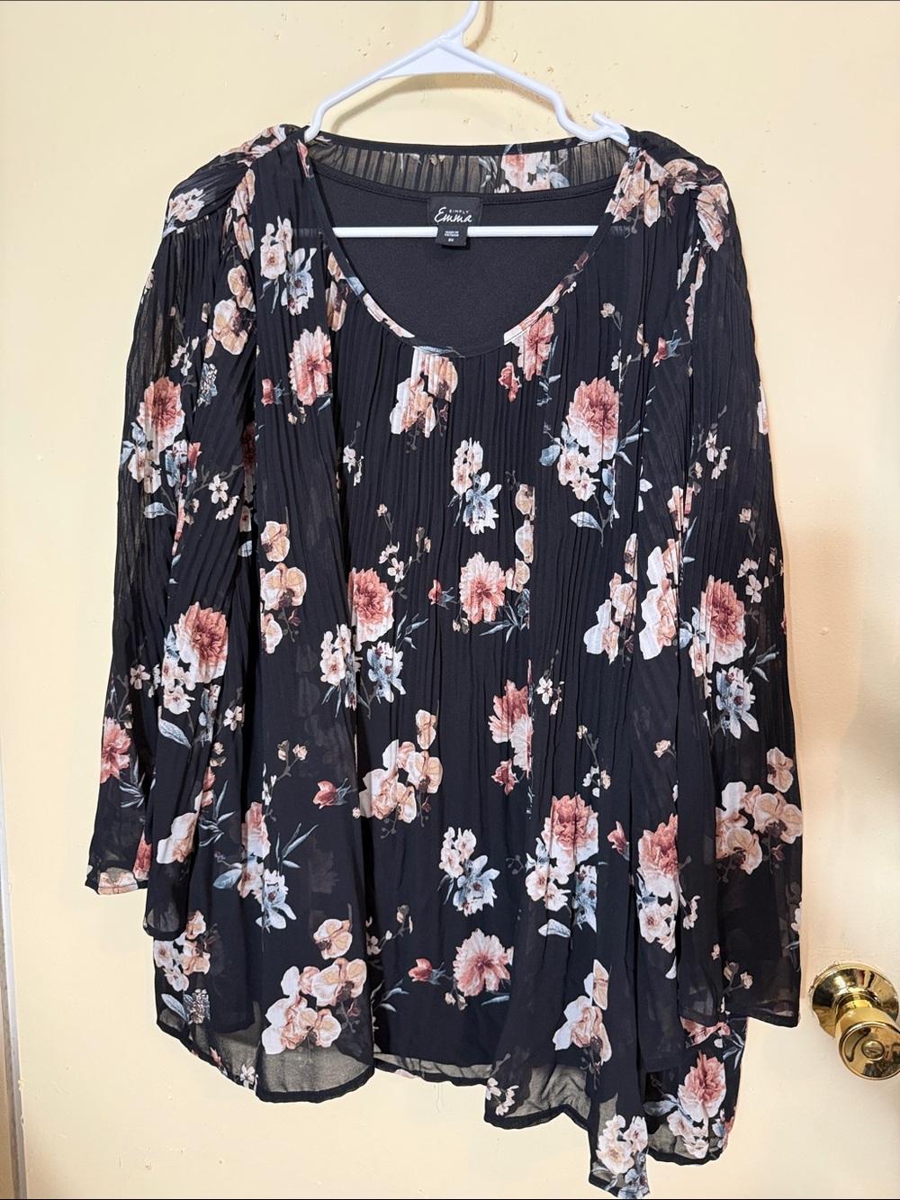 Simply Emma Black Floral Pleated Tunic - Pink & Cream Flowers